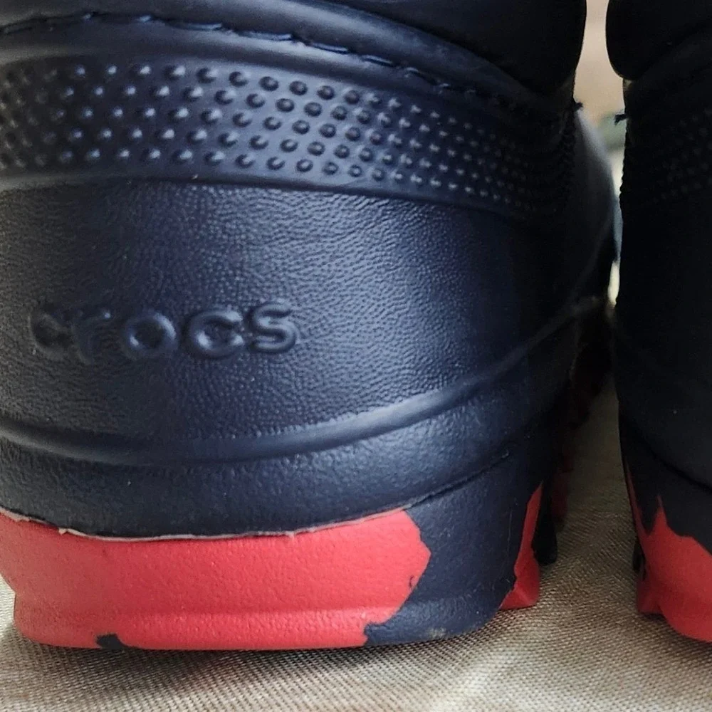 Crocs Neo Puff Snow Boots Kids J2 Navy Blue Red Warm Faux Fur Lined 207684
